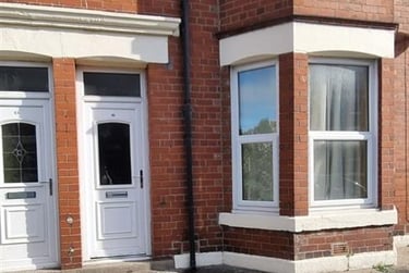 2 bed flat, Simonside Terrace, Heaton, Newcastle, NE65JY - Image 1